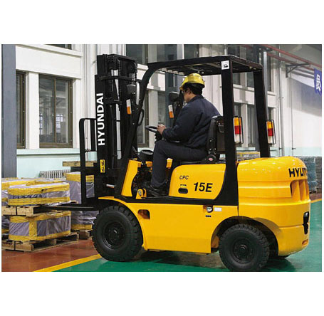 現(xiàn)代柴油叉車系列1.5-1.8噸